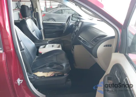 2013 Chrysler Town & Country Touring z USA, uszkodzony, nr VIN 2C4RC1BG2DR778570